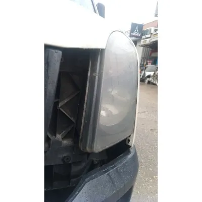 2005 model Volkswagen Crafter sol ön far çıkma orjinal