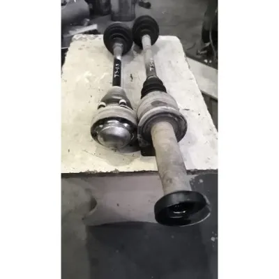 Volkswagen  T5 Caravelle sağ Akis