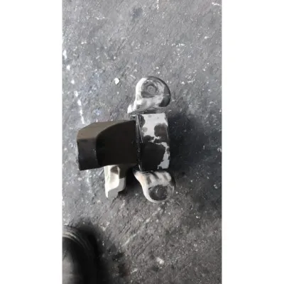 caravelle T5 1.9 sol şanzıman takozu