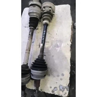 Volkswagen  T5 Caravelle sağ Akis