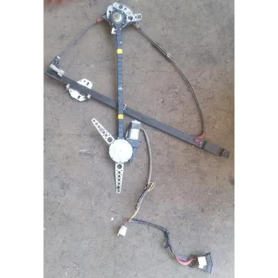  sol ön kapı sonradan yapılan elektrikli cam kirkosu çıkma orijinal