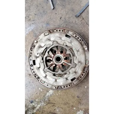 Volkswagen caravelle T5 1.9 baskı balata volant seti