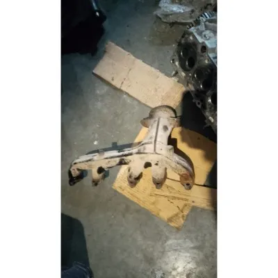 Volkswagen caravelle T4 2.4 tdı 5 silindir çıkma orjinal egzoz manifoldu 074253033C