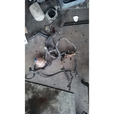 Volkswagen Transporter T4 2.4 tdı çıkma orjinal ön radyatör su hortum takımı çıkma orjinal