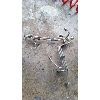 Volkswagen volt LT 35 2.5 tdı çıkma motor enjektör borusu