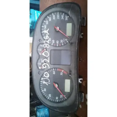 2005 Volkswagen çıkma orjinal kilometre saati 1J0920826A