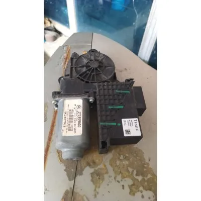 6y1959802 temıc 440774ep skoda fabia sağ ön cam motoru