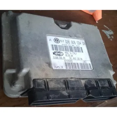 2005 model Volkswagen çıkma orjinal motor beyni 036906034DR
