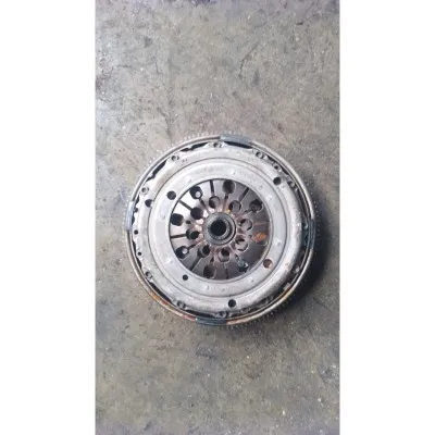 Volkswagen Transporter T4 2.4 çıkma orjinal baskı balata volant seti luk marka