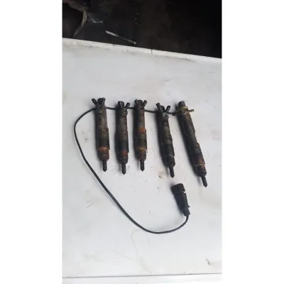 Volkswagen volt LT 35 2.5 TDI çıkma orjinal enjektör