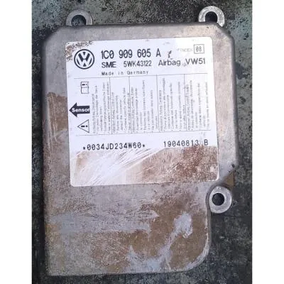 2005 model Volkswagen  çıkma orjinal airbag beyni 1C0909605A