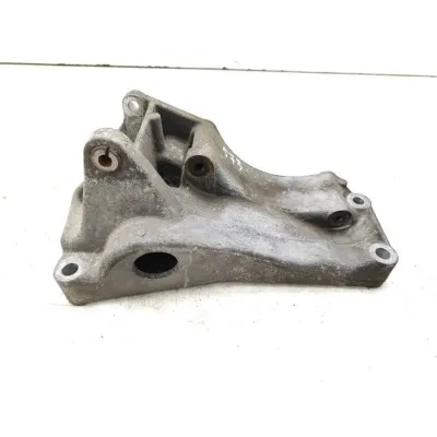 Polo klimasız şarj dinamosu ve direksiyon pompa bağlantı kulaği 030145189h