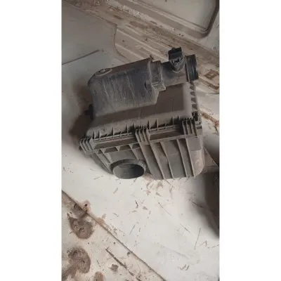 Volkswagen volt LT 46 hava filtre kutusu çıkma orijinal