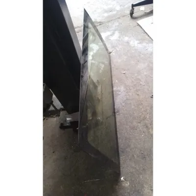 Volkswagen Transporter T7 sağ arka cam çıkma