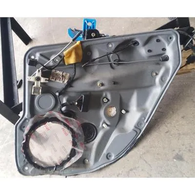 çıkma orjinal sağ arka cam kirkosu 1J5839730K