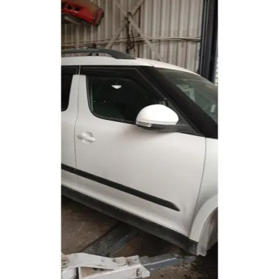 2011 Skoda yeti çıkma orijinal sağ ön kapı