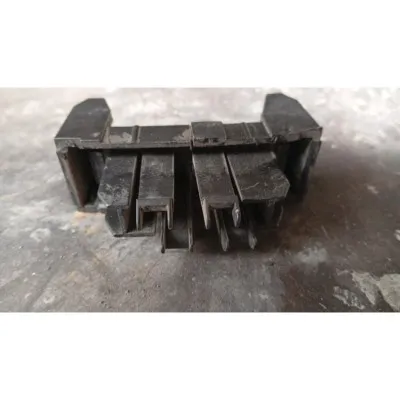 Volkswagen Passat B5 gaz pedalının bağlandığı tırnak