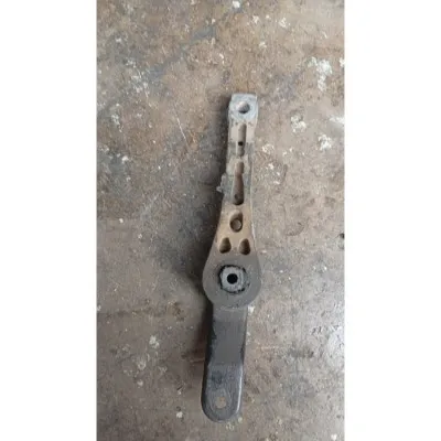 1K0199855 Vw jetta Caddy golf alt travers kulağı