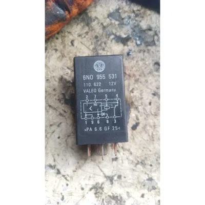 Volkswagen Polo III 427 Ön Cam Silecek Rolesi 6N0955531 çıkma orjinal