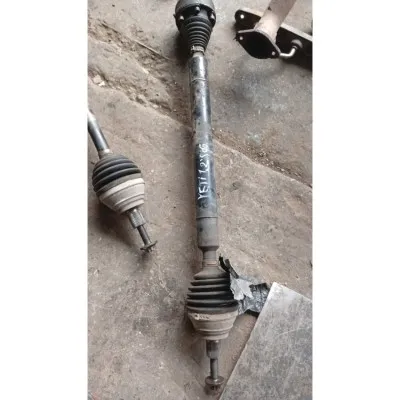 skoda Yeti 1.2 çıkma orijinal sağ Akis