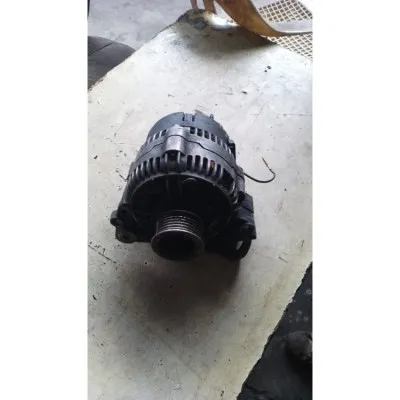 1996 model Volkswagen Transporter T4 1.9 tdı şarj dinamosu çıkma orjinal