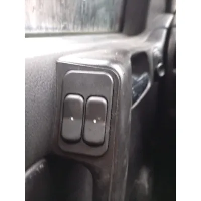 Opel Astra G Station Wagon 1.7 xdtl dizel Gümüş 2000 Model Gri Çıkma Orjinal Yedek Parçaları sol ön cam düğmeleri