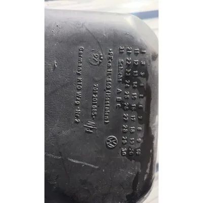 Transporter T4 2.4 mazot deposu 701201085