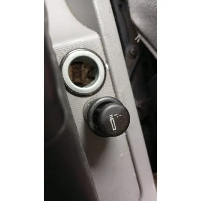 2014 Toledo çıkma orijinal çakmak ve çakmaklık yuvası