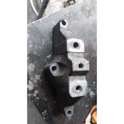 1j0199117N Seat Toledo otomatik şanzıman kulak braketi çıkma orjinal