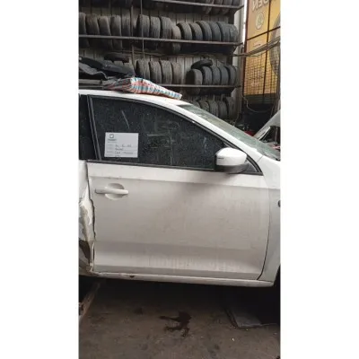 2014 Seat Toledo çıkma orijinal sağ ön kapı dolu