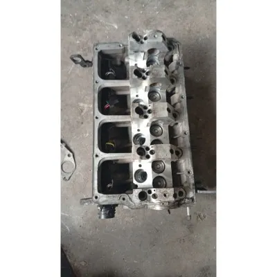 Volkswagen Transporter T5 çıkma orijinal silindir kapağı