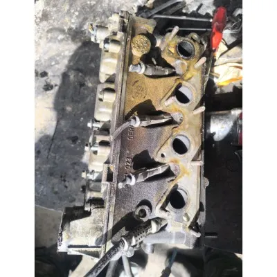 Volkswagen Polo 1.4 8v silindir kapağı 030103374bb