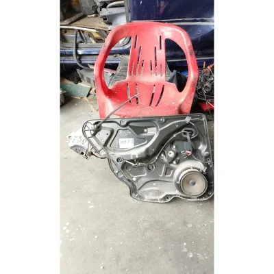 Volkswagen Passat B6 sol arka cam krikosu