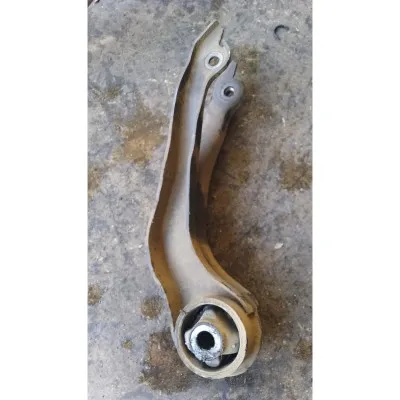 Volkswagen Transporter T4 şanzıman çatal kulağı çıkma orjinal