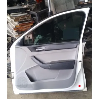 2014 model Seat Toledo sağ ön kapı çıkma orjinal
