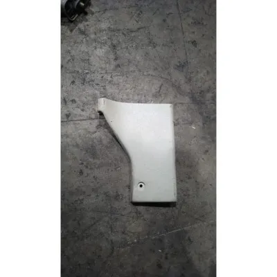 Volkswagen Transporter T4 sağ ön direk uç kaplama çıkma orjinal 701867238