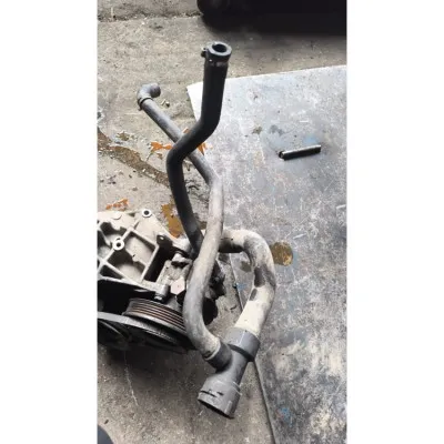 Skoda superb 1.8 ADR motor radyatör alt hortumu  8d0121055h