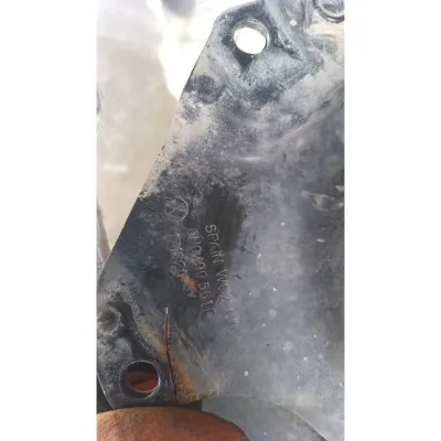 Volkswagen Polo hatchback 98 model şanzıman kulağı çıkma orjinal 6N0199561F