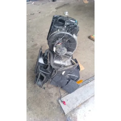 2014, model Seat Toledo ve Skoda rapid ve Fabia çıkma orjinal kalorifer kutusu 6Q1820308S