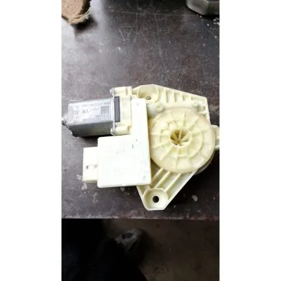 2014 Seat Toledo sağ arka cam motoru çıkma orjinal