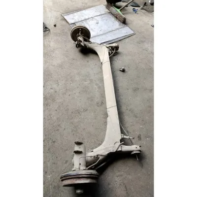 Volkswagen Polo hatchback 98 model arka dingil çıkma orjinal