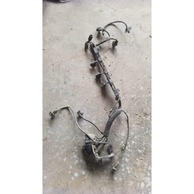 97-01 Volkswagen Polo classıc 1.6 enjektör tesisatı çıkma orjinal