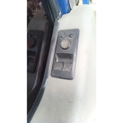 Volkswagen Transporter T4 sol ön kapı otomatik cam  açma düğmesi çıkma orjinal
