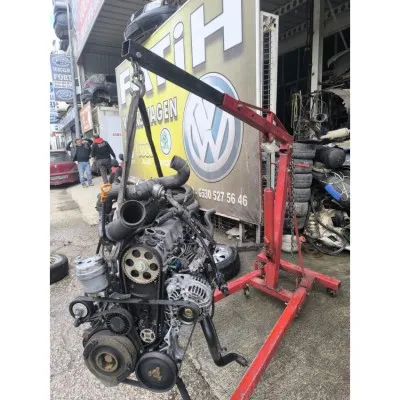 Volkswagen Transporter T4 2.5 TDI full dolu motor