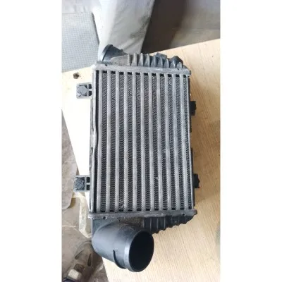 Volkswagen Transporter T4 2.5 TDI intercool radyatörü çıkma orjinal