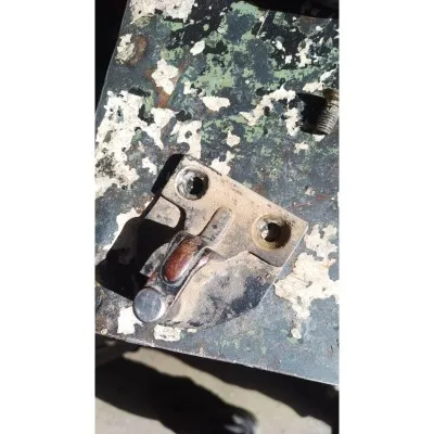 Volkswagen Transporter T4 çıkma orjinal bagaj kilit karşılığı