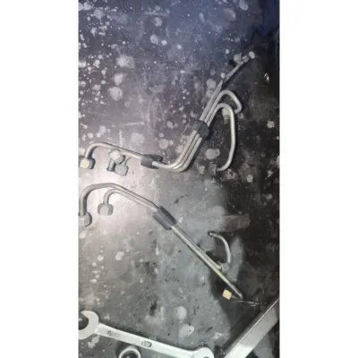 Volkswagen Transporter T4 25 TDI motor enjektör boruları 