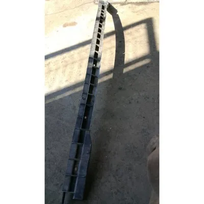 Volkswagen Passat B5.5 orta arka tampon bırageti 3B5807863D