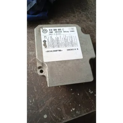 1C 0909 605 c Volkswagen Passat b5,5 çıkma orijinal airbag beyni