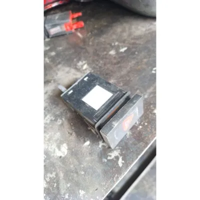 01-05 model Volkswagen Passat B5.5 4lü flaşör düğmesi çıkma orjinal 3B0953235D